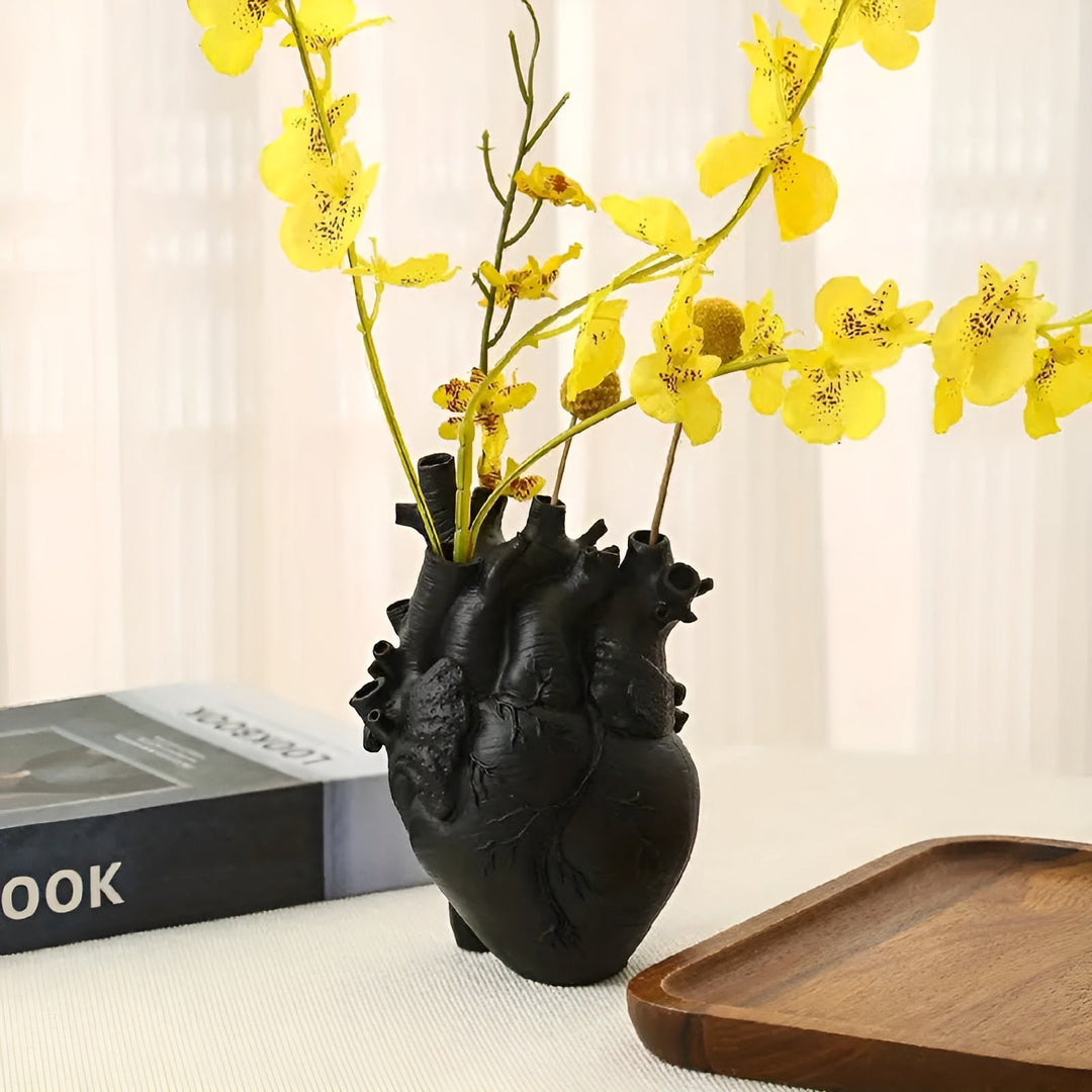 Bamboo &amp; Wood Lively Heart-Shaped Vase