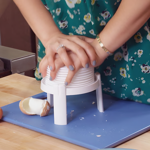 Creative Egg Peeler Tool – Quick &amp; Safe Egg Peeler for Easy Kitchen Use, Perfect Eggstractor Boiled Egg Peeler